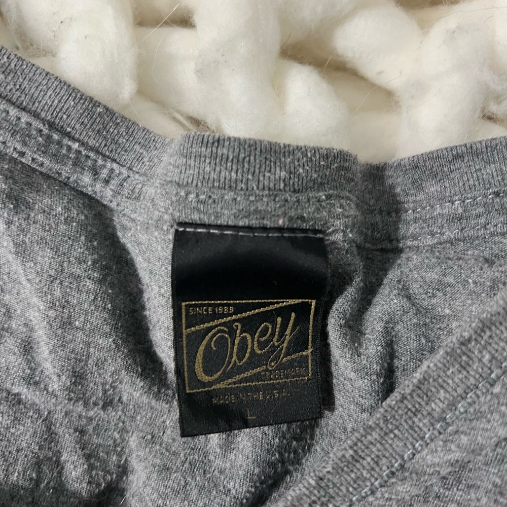Obey Gray Graphic Short Sleeve Tee - Picture 2 of 2